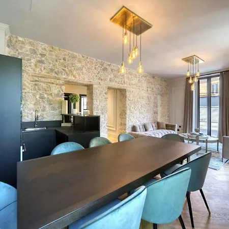 Apartment Marvellous 5 Bed Centre