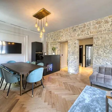 Apartment Marvellous 5 Bed Centre *