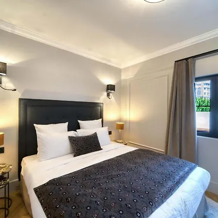 Marvellous 5 Bed Centre Apartment Cannes