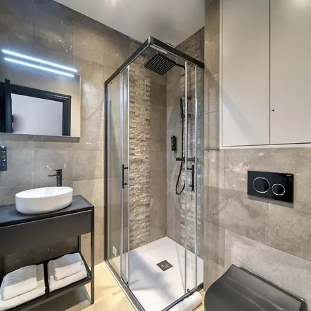 Apartment Marvellous 5 Bed Centre *